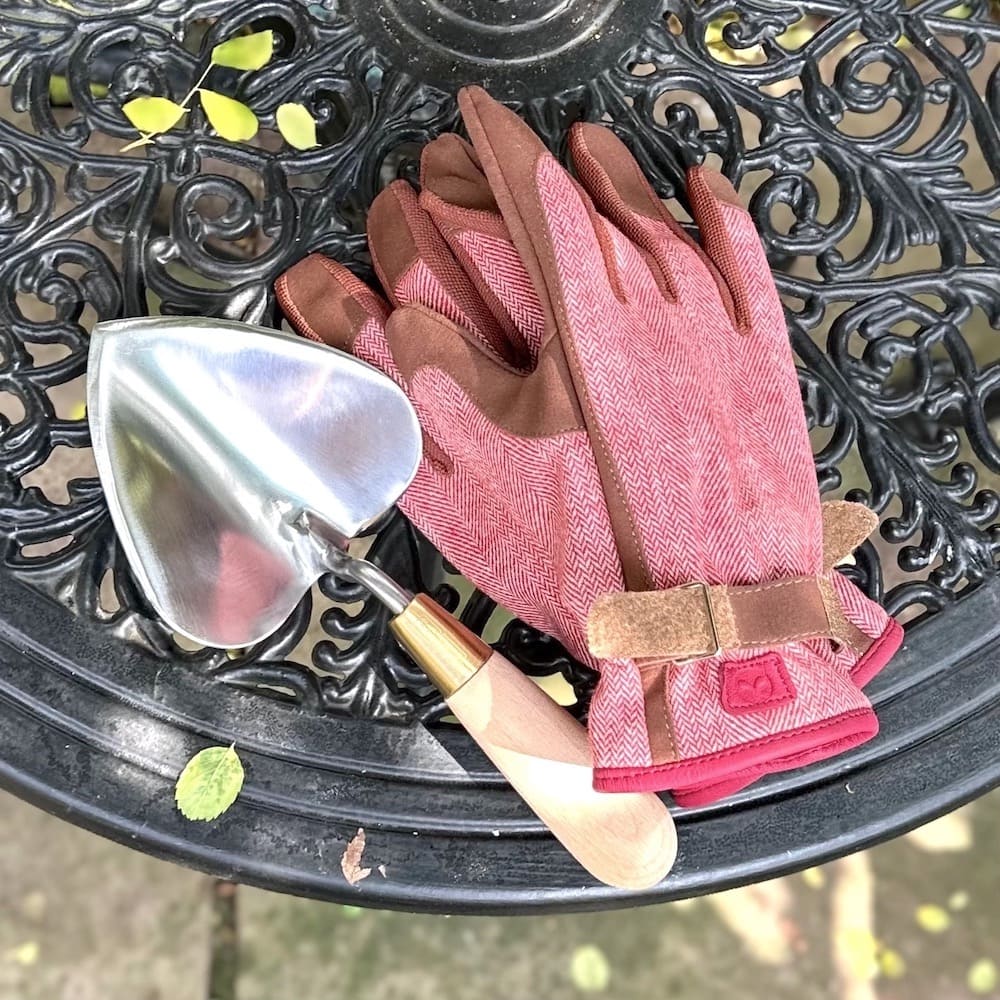 Red Tweed Gardening Gloves