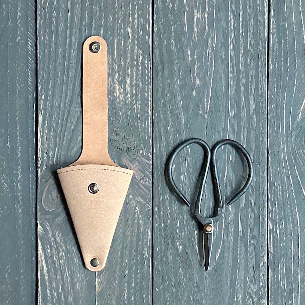 Small Gardeners Scissors with Recycled Leather Case - Natural