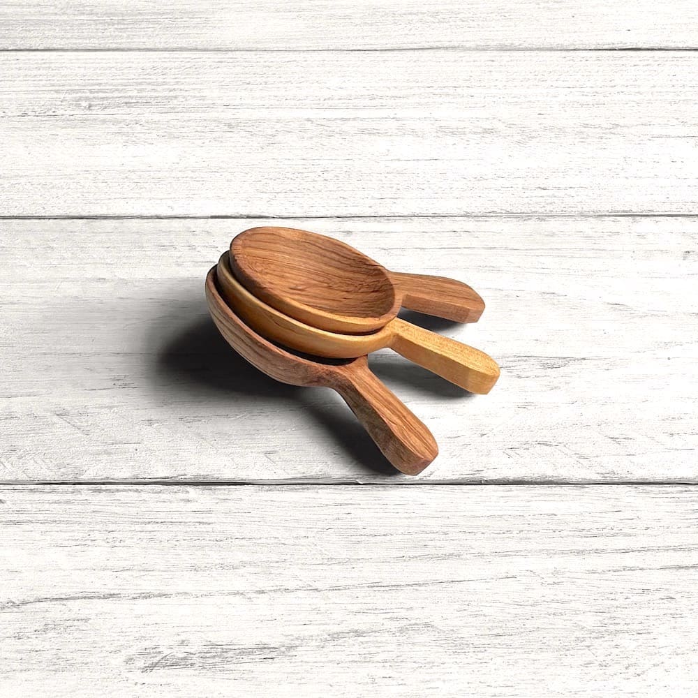 Hand Carved Olive Wood Short Round Scoop