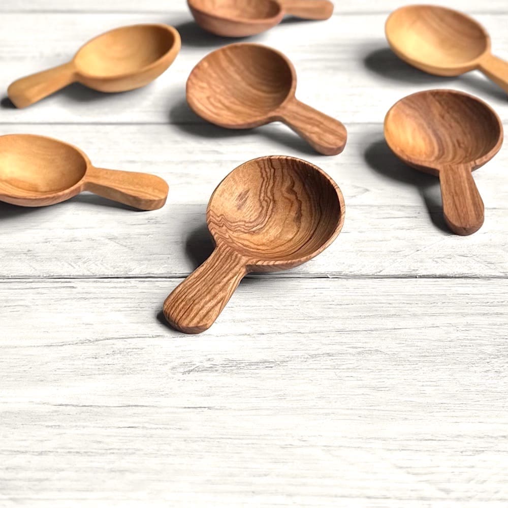 Hand Carved Olive Wood Short Round Scoop