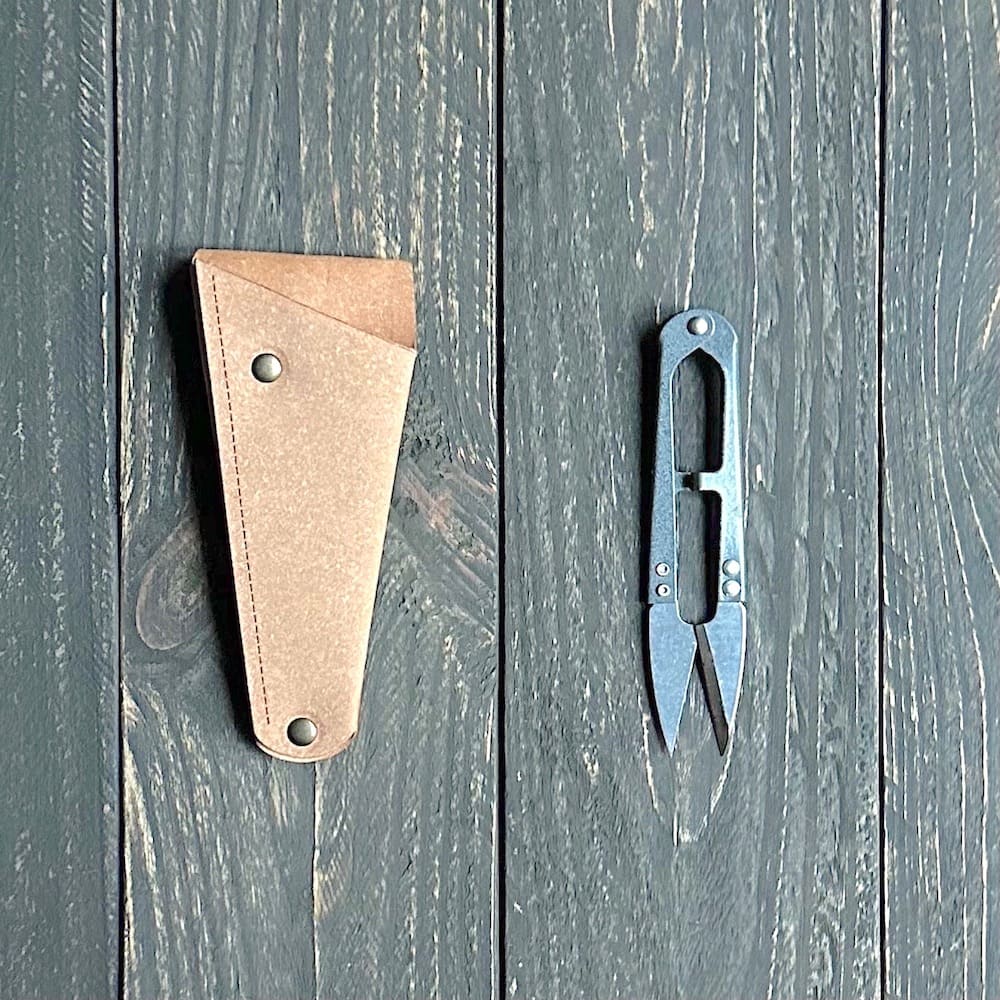 Gardeners Mini Snips with Recycled Leather Case - Natural