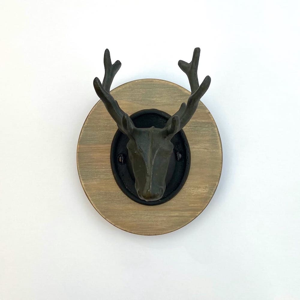 Oval Mounted Stag Head Hook - Light