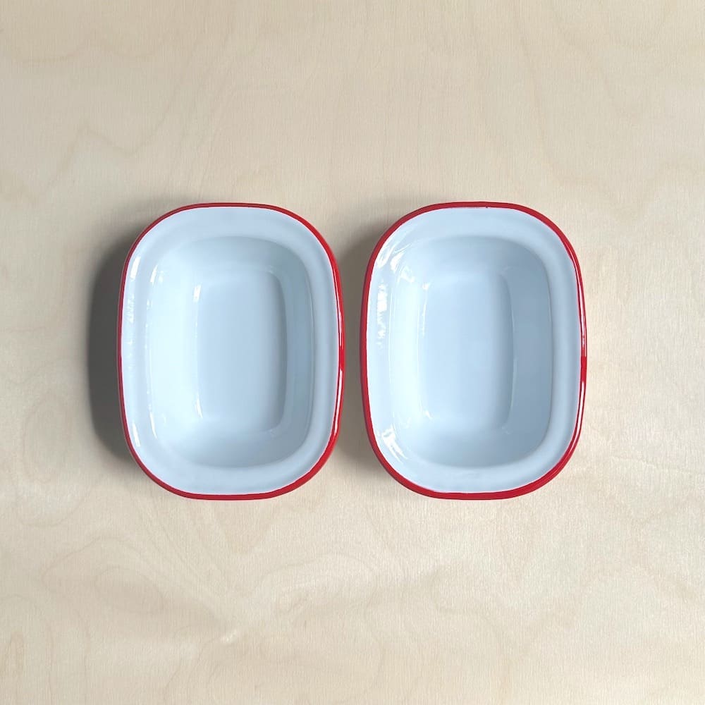 Pair of Red Rimmed White Enamel Pie Dishes - Mini