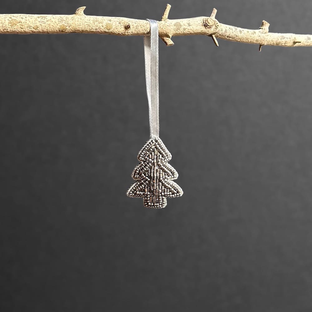 Small Silver Beaded Tree